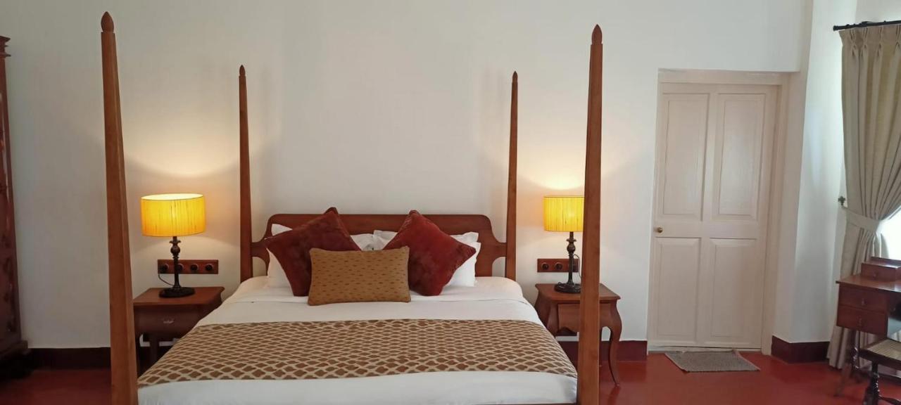 Lockhart Bungalow Munnar - A Cgh Earth Saha Experience Luaran gambar